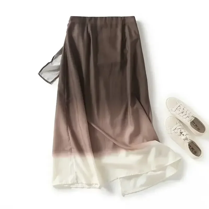 Women's Chic and Fashionable Holiday Style in 2023, Smudged and Faded Medium-long Skirt, Retro Strap Waist Button Skirt.