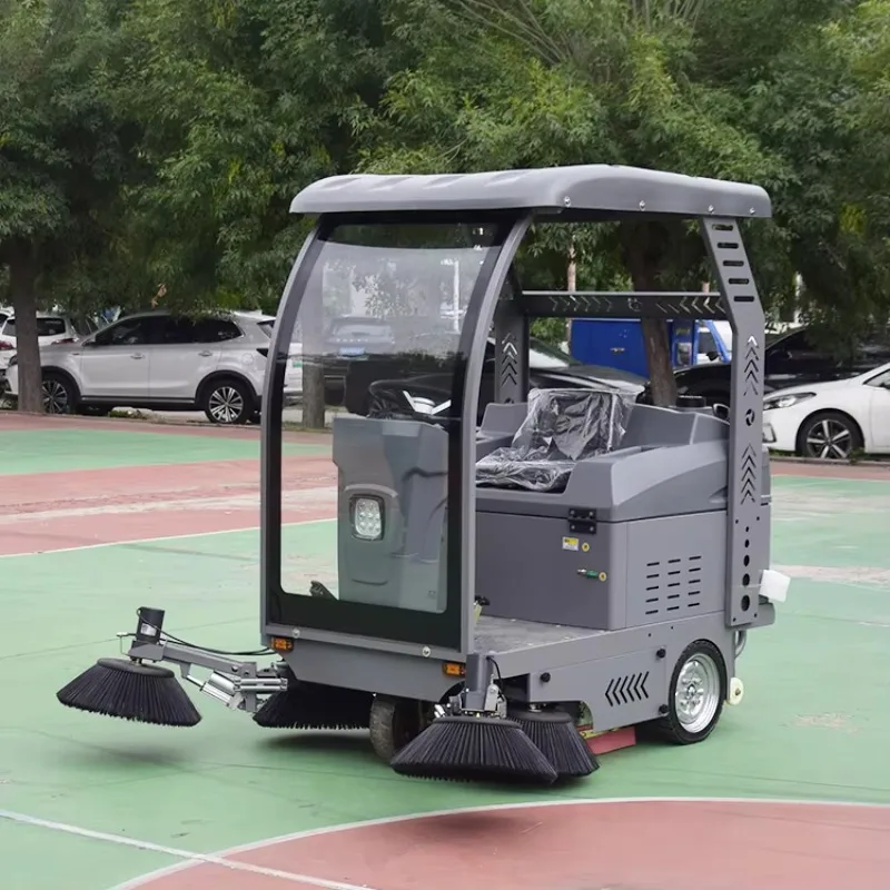 CE Standard 1800mm Wide Sweeper Machine 100L Dust Hopper 80L Water Spray Factory Outlet for Large Area Cleaning