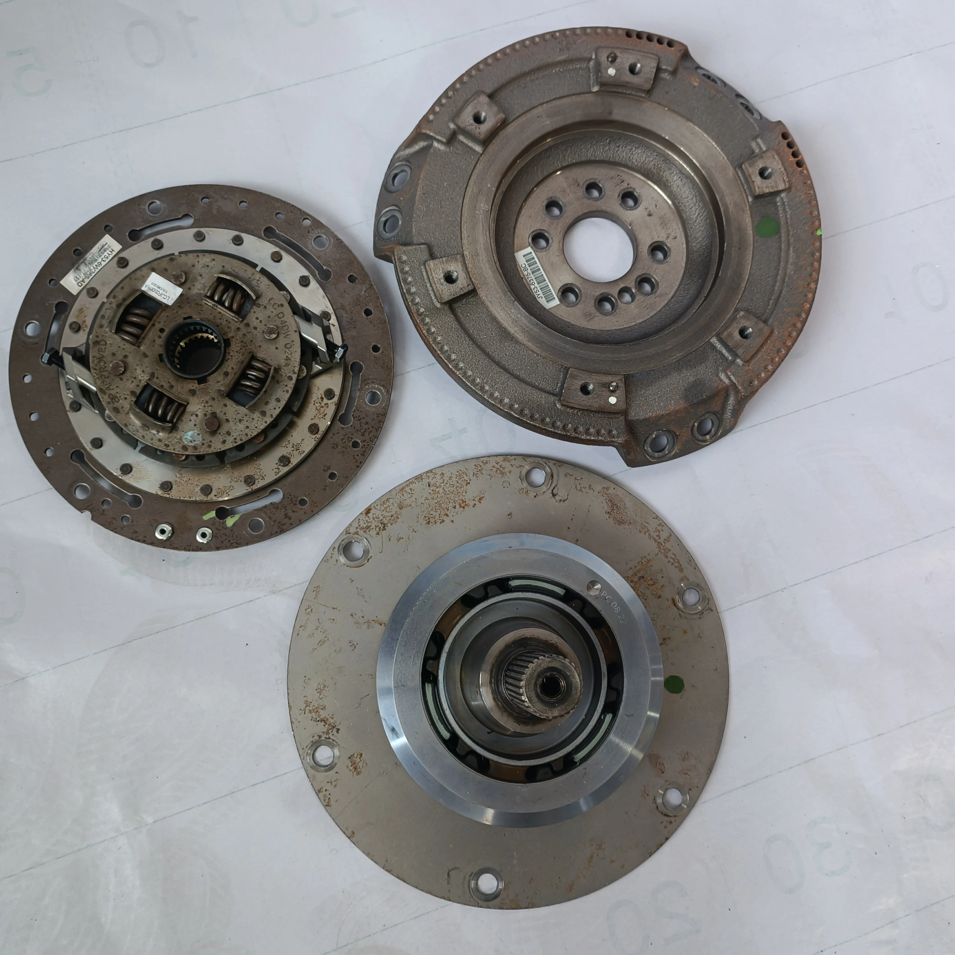 Original Parts Automotive Transmission System Clutch Transmission Cover Disc Pressure Plate Clutch Kits For Aston Martin DB11 V8