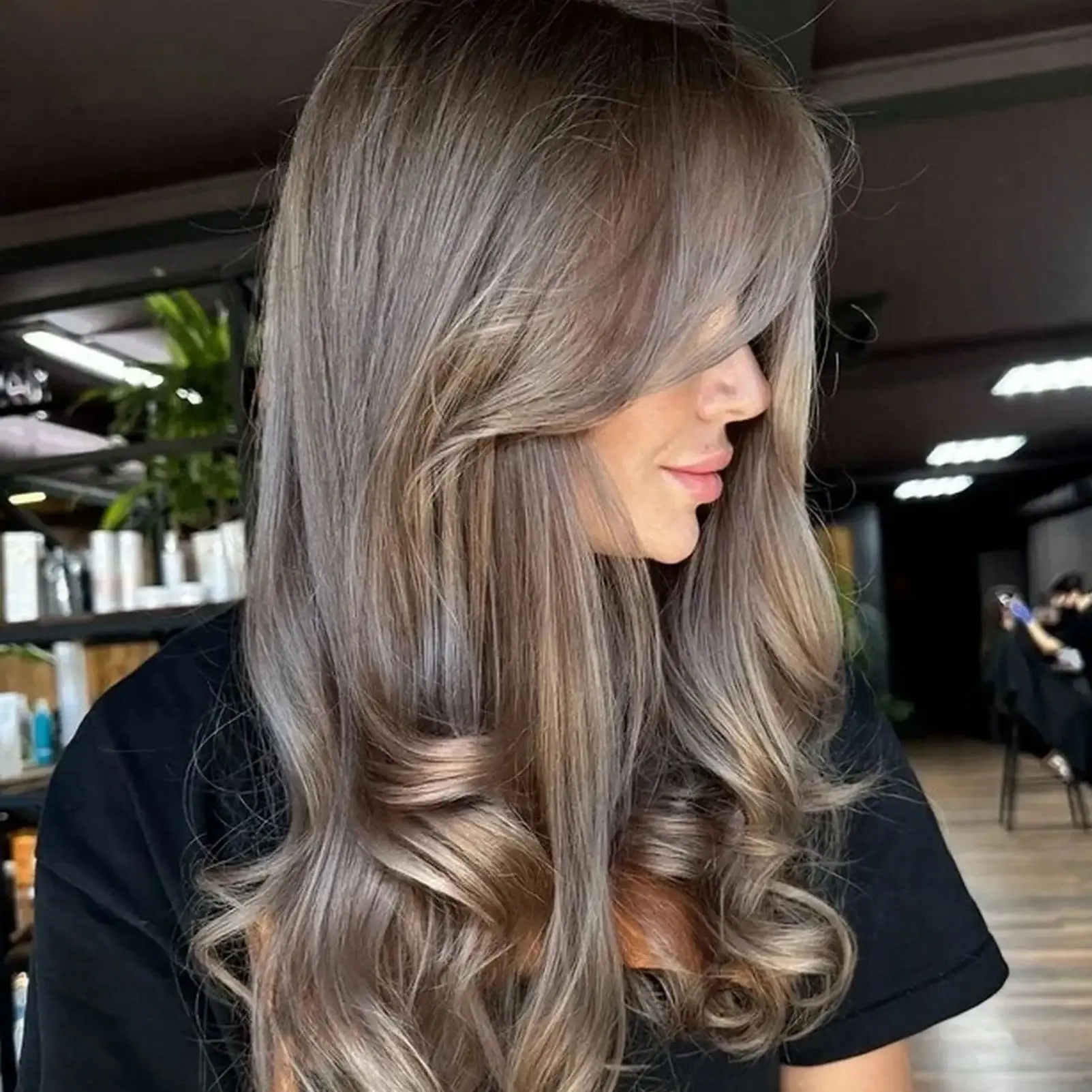 Classic Highlight Chocolate Brown Wig for Women Long Loose Wave Synthetic Wig for Daily Cosplay Heat Resistant Premium Fibre