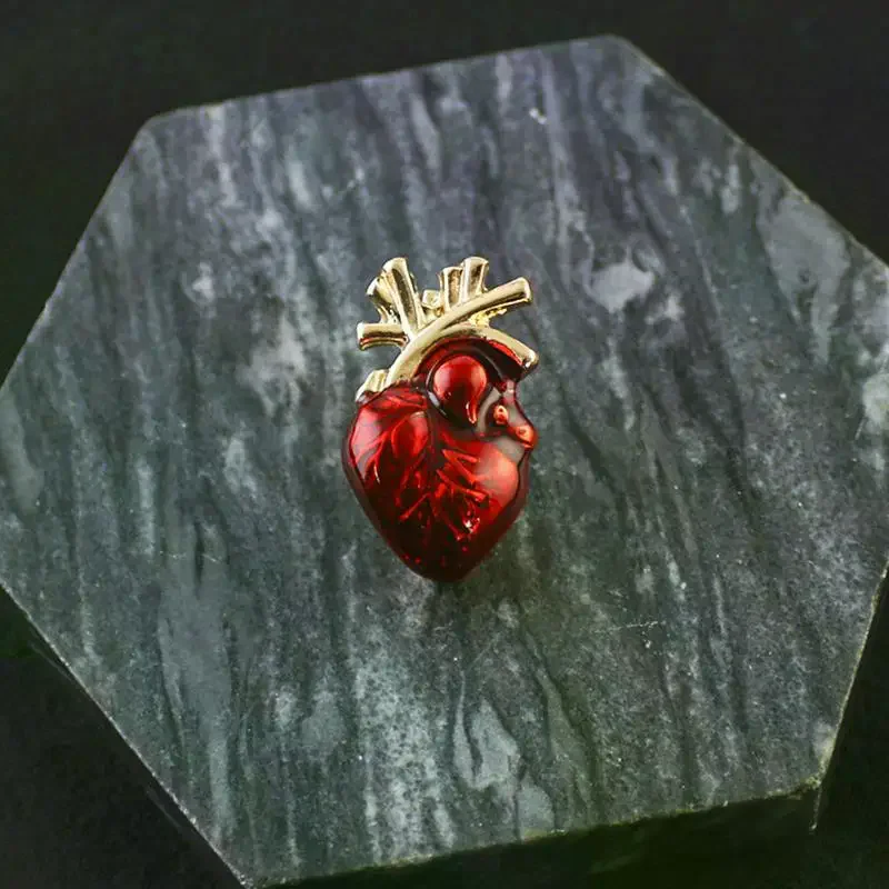 Women's Enamel Heart Brooch Pin Unisex Human Organ Badge For Bag Clothing Accessory Medical Gifts For Nurse Doctor Graduation
