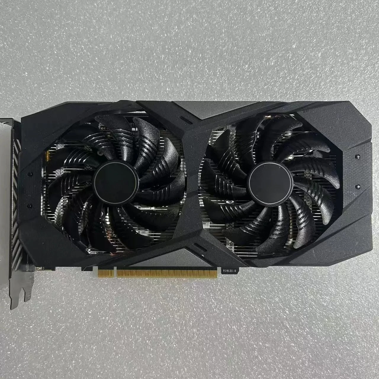 For GTX1650 4G gaming, office  without power supply DDR6 memory GTX1650 OC 4G dual fan (without power supply) dual HDMI + DP