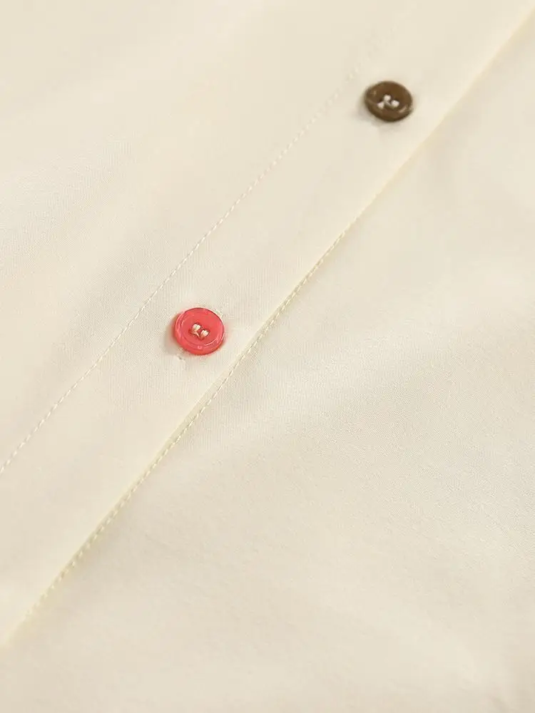 เสื้อแขนยาวผู้หญิงซาตินปุ่มลงเสื้อหลวมสไตล์แฟนกลางอินเทรนด์ฤดูใบไม้ผลิสบายทุกวันสตรีทแวร์