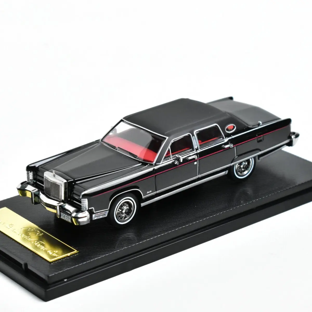 Turning Crush 1:64 Adults Hobby 1979 Town Car Diecast Model Car