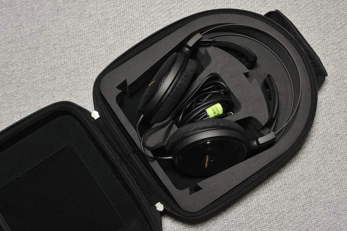 TDC Headphone Suitcase Carry Case Box for Audio-Technica ATH-DSR9 /M50X/M50/M70x/WS1100/WS550/WS770/MSR7/DSR7/M40X /M30X Headset