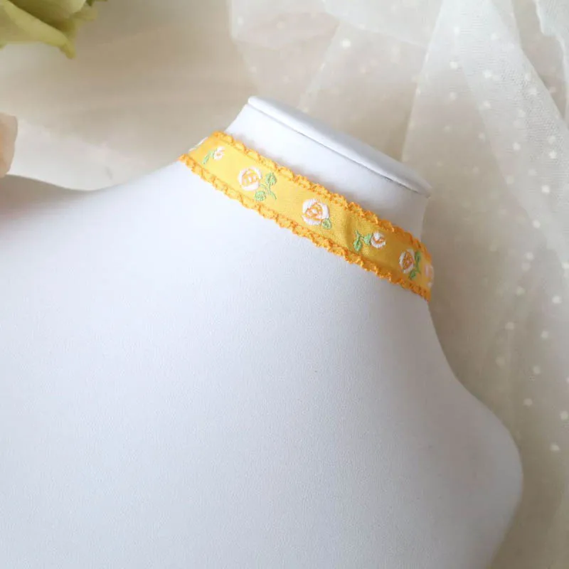 Embroidered Rose Flower Choker Necklace for Women Fashion Clavicle Jewelry Accessory Gift for Girls