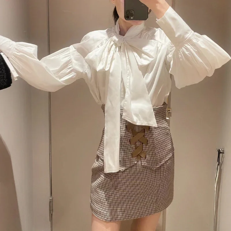 Kuzuwata Spring 205 Temperament Commute Bubble Sleeve Blouse Women Lace-up Bow Stripe Solid Color Shirts Loose Elegant Blusas