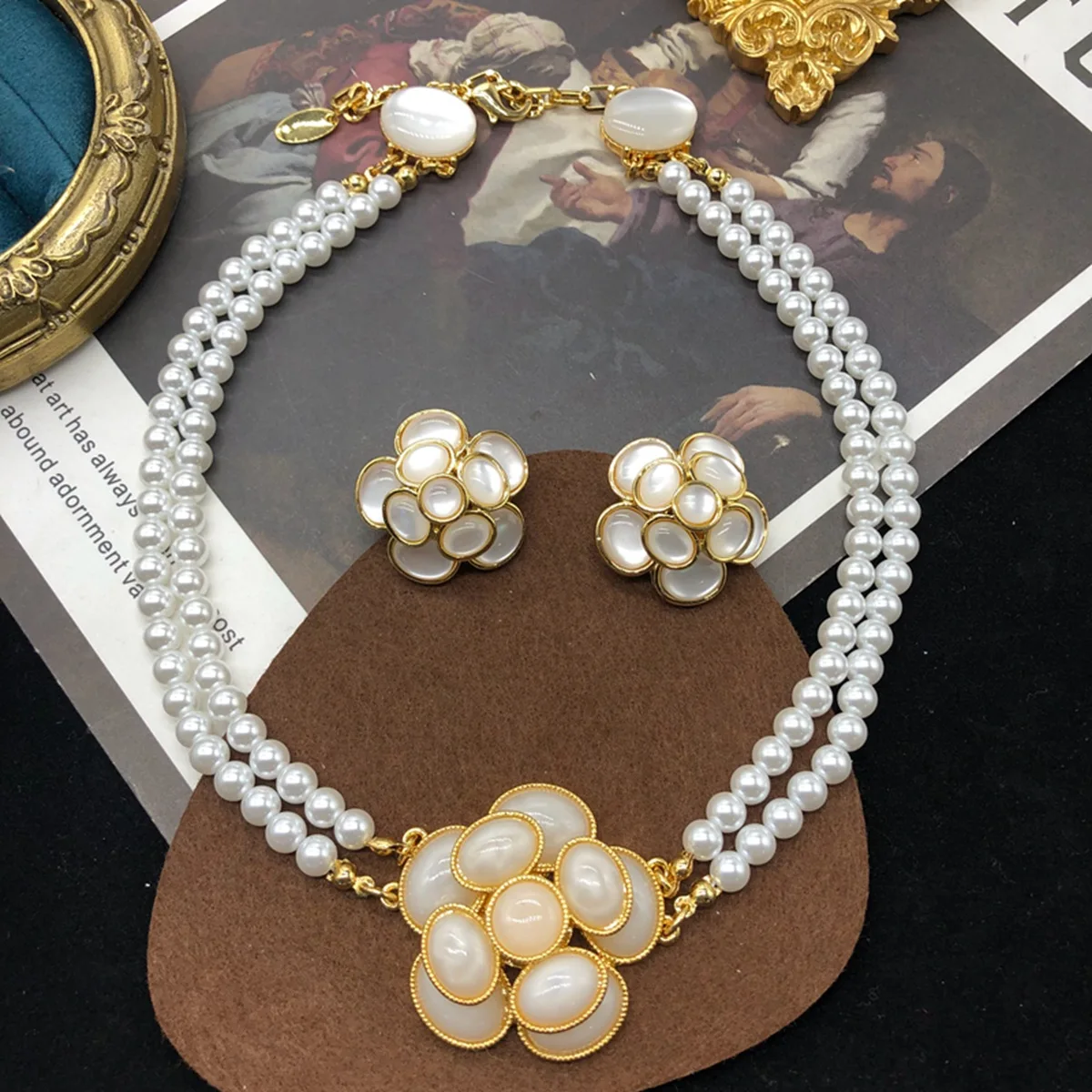 2Pcs/Hepburn Style Double Layer Pearl Necklace Three-dimensional Flower Pendant Necklace Stud Earring Set Free Shipping