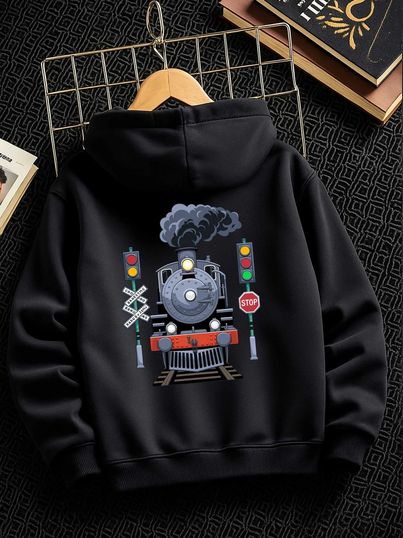 سويت شيرت بغطاء للرأس بنمط قطار أحمر لامع للأطفال - قاطرة بخارية على الوجهين وطباعة عبور السكك الحديدية #1