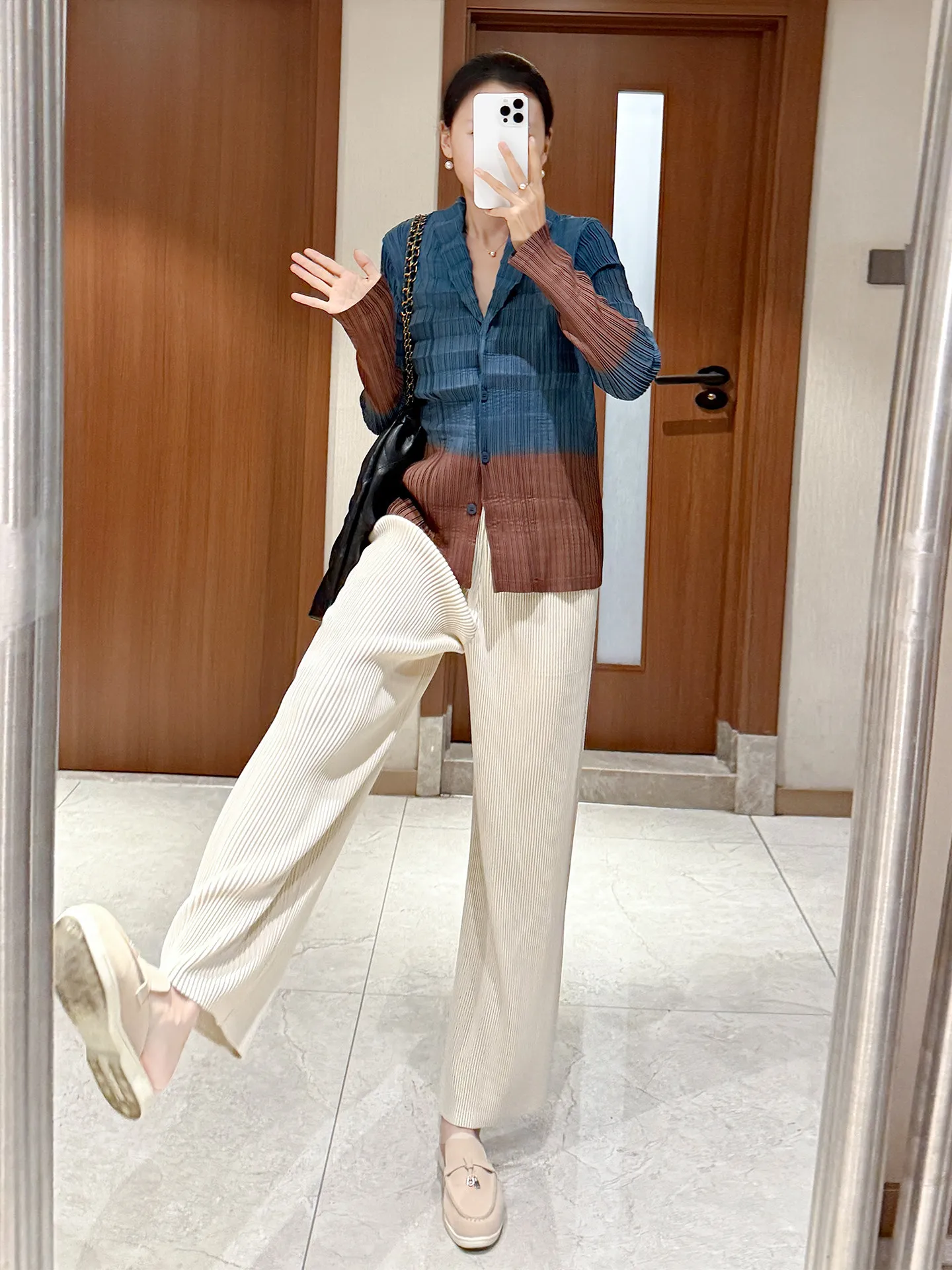 Women Pleated Gradient Shirt - Blue Brown Long Sleeve Blouse Lightweight Collared Top Casual Office Daily Wear 2026 Spring New