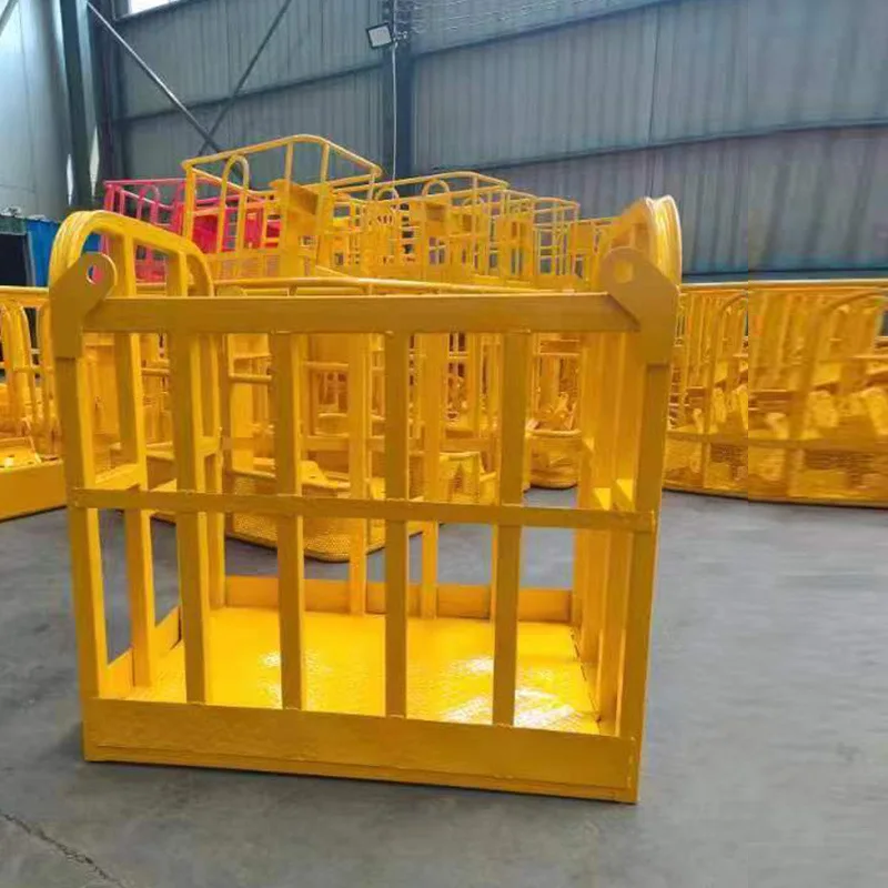 

Rotating outdoor crane basket, rotating cage for aerial work, thickened basket frame on construction site