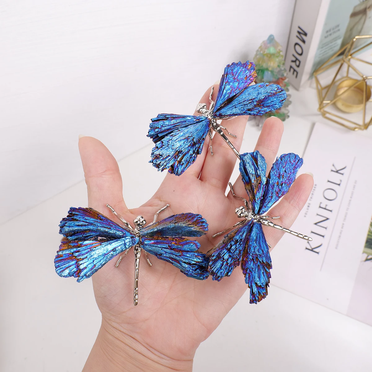 حجر كريستالي تورمالين أسود طبيعي ، ريشة اليعسوب ، لهب أزرق ، ديكور حيوانات تصنعه بنفسك ، بيع بالجملة ، 1 line