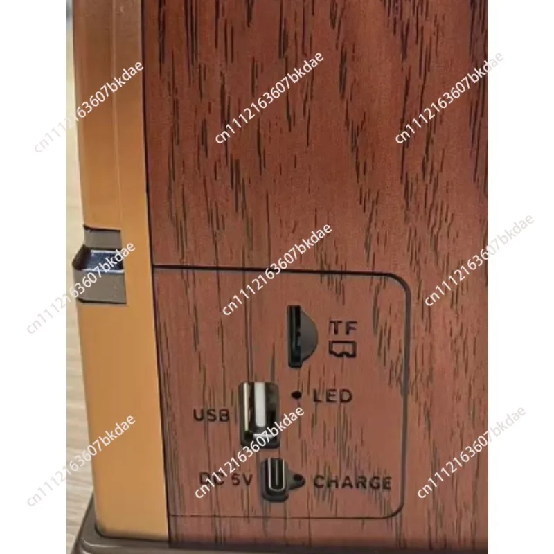 New retro multi-function card U disk Bluetooth speaker, portable multi-band radio