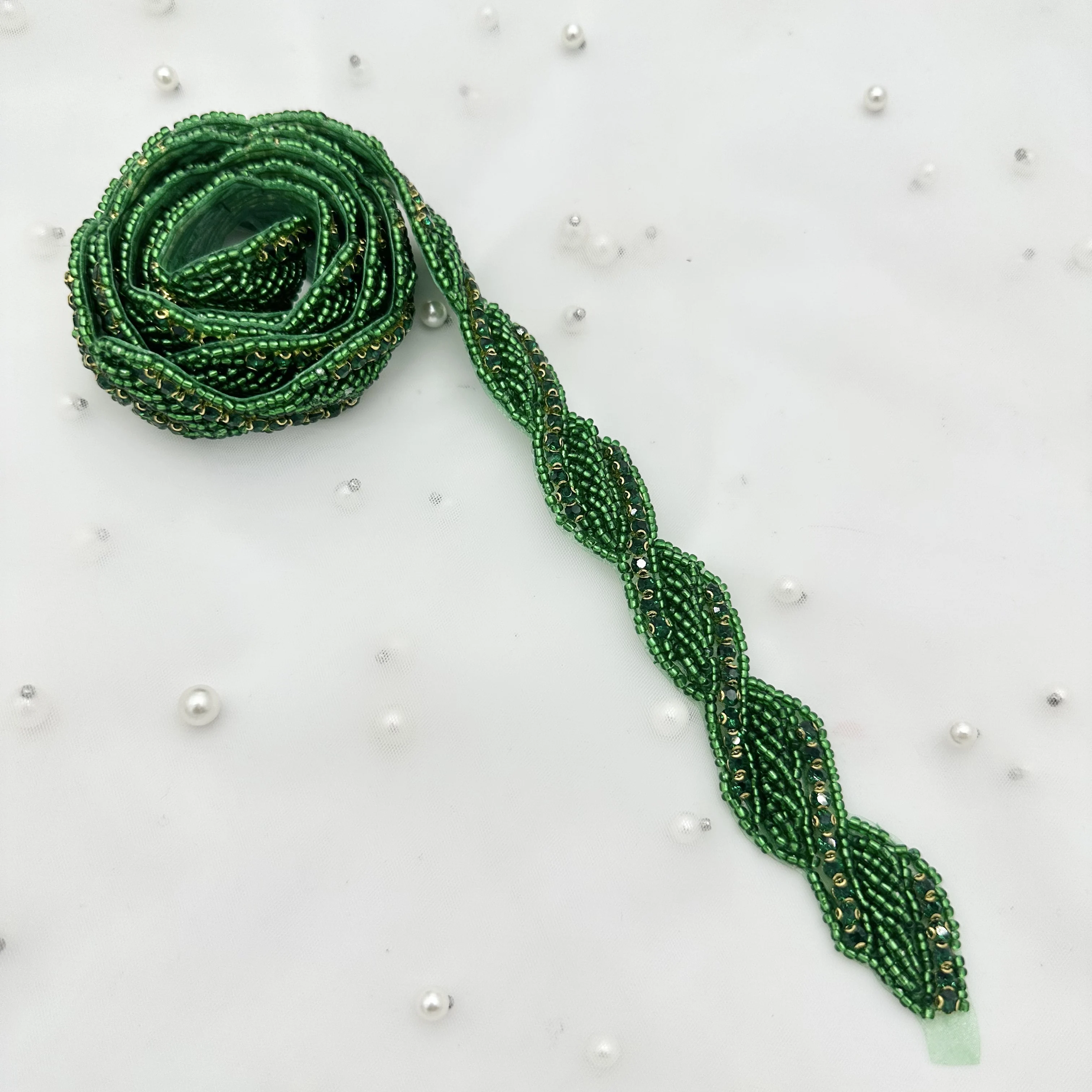 Green Handmade Beaded Lace Trim, a Type of Garment Accessory for DIY Projects, Can Be Used to Make Belts, Skirt Trims, Collar Embellishments, Hair Accessories, and Bag Decorations