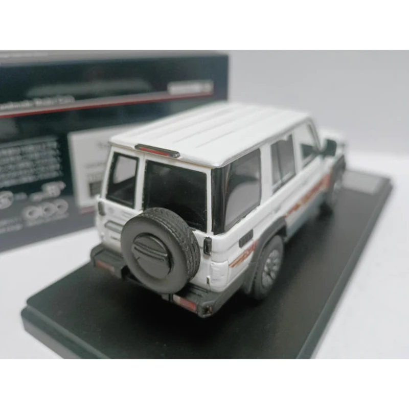 مرحبا قصة 1/43 لاند كروزر 70AX 2023 الراتنج نموذج سيارة الكلاسيكية الكبار هدية تذكارية عرض ثابت
