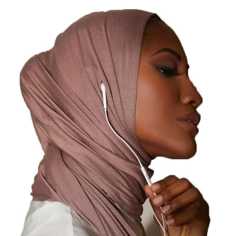 Stylish Velvet Veil With Muslim Women\'s Ear Holes Beauty And Easy To Knot Can Be Worn With A Mask For Comfort And Simplicity