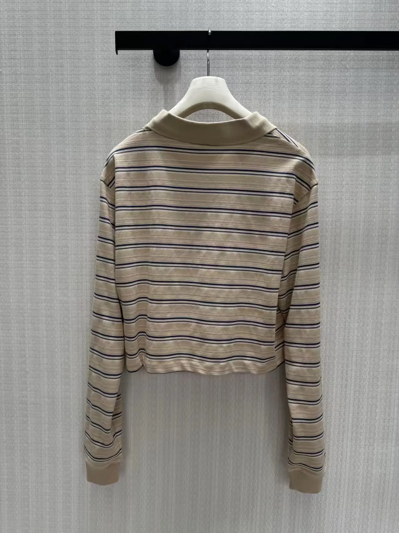 New autumn retro striped short polo long sleeved top with loose collar and half open button high waist casual T-shirt for women