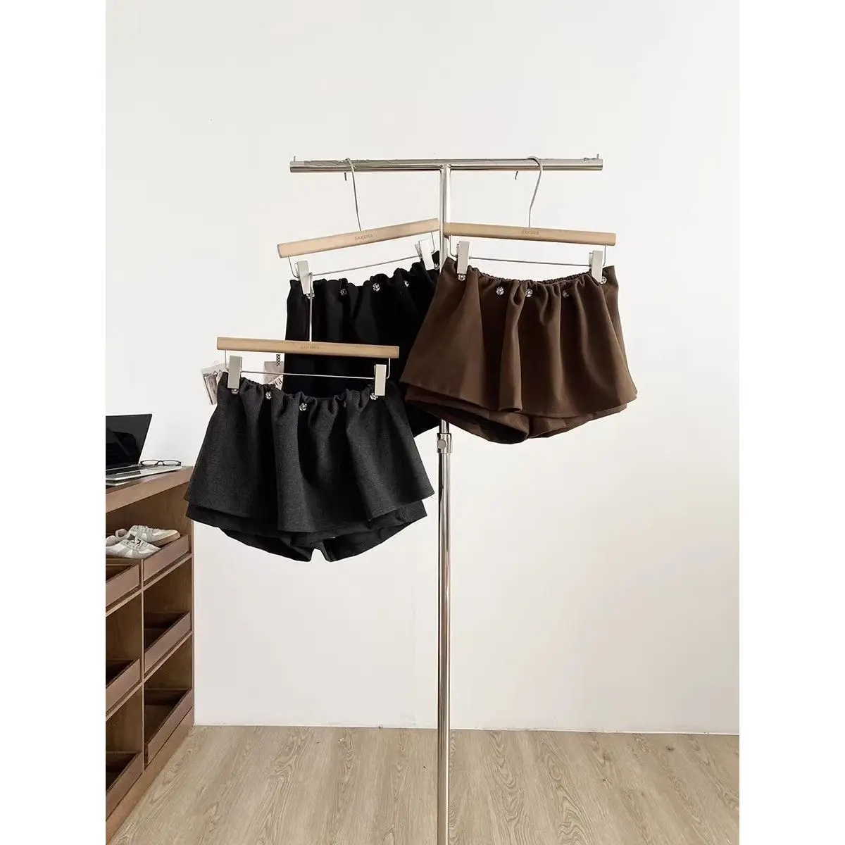 High Waist A-Line  Skirt Women's Fashionable Retro Style Spring 2026 Korean Version Warmth Protection Pure Color Polyeste...