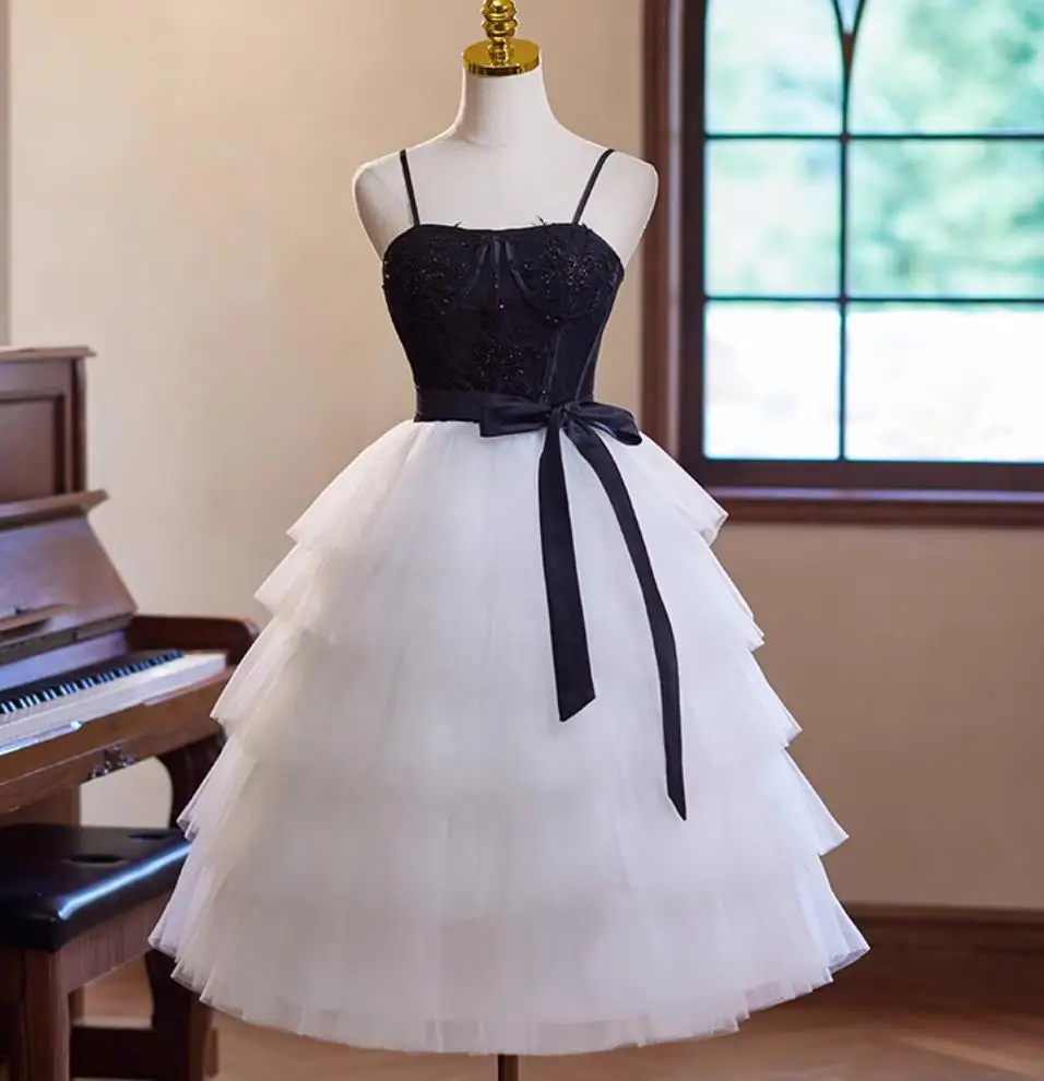 Elegante schwarz weiß Geburtstags feier Kleider Spitze Applikation Korsett abgestuften Rock Frauen Abschluss ball Anlass tragen Heimkehr Robe de Mariage