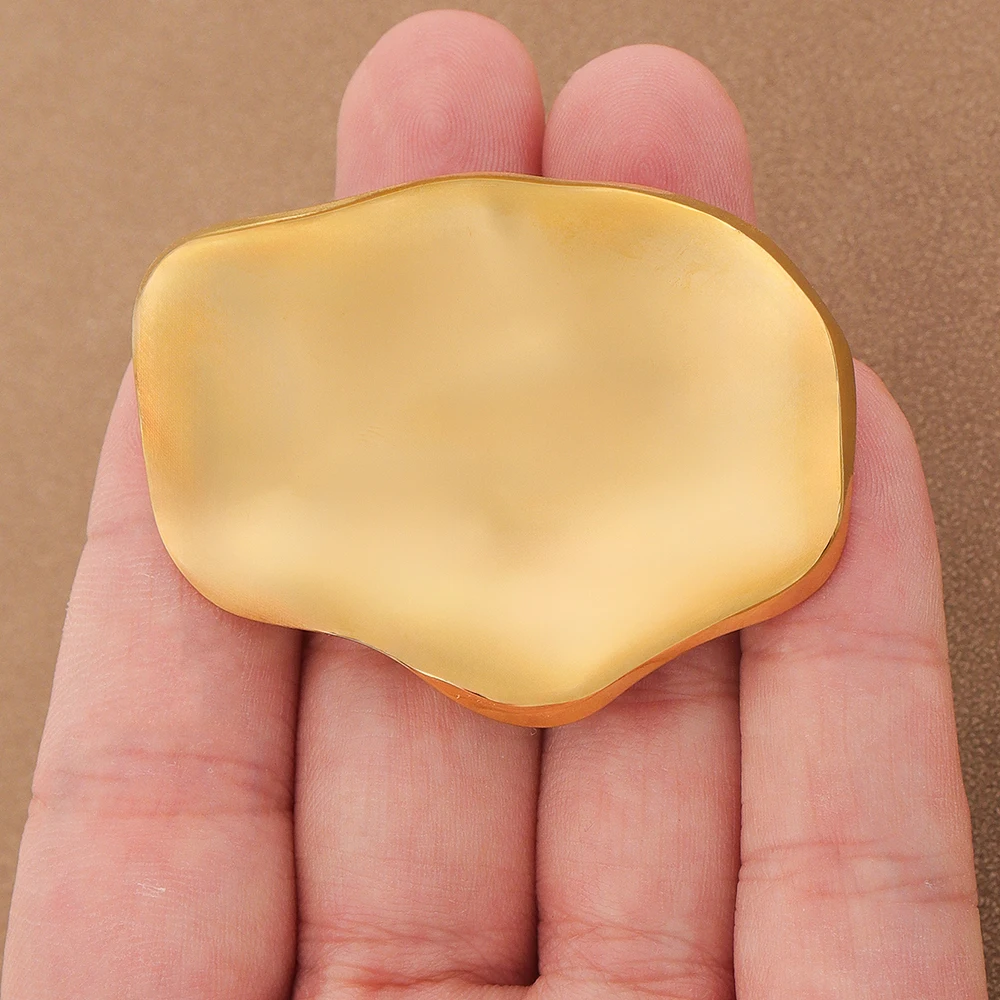 1 X Fluid Irregular Brooch Pin, Wavy Asymmetric Blob Plate Abstract Design, Gold and Silver Tone, Minimalist Accessory for Every