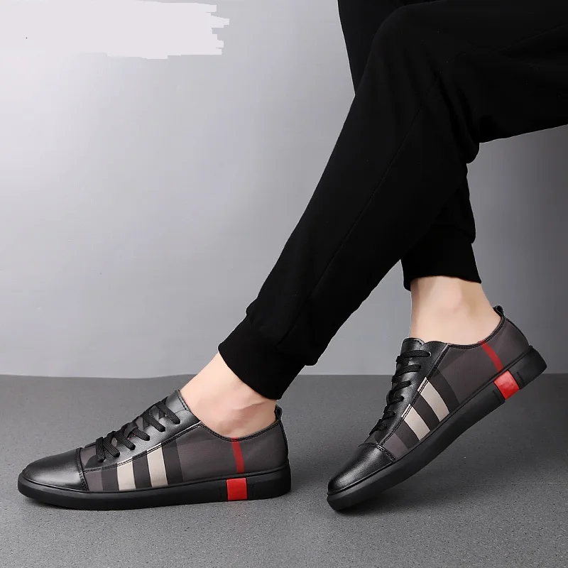 Fashion Mens Breathable Skateboard Shoes Men Fashion Sneakers High Quality Trainers Shoes Casual Genuine Leather Shoes