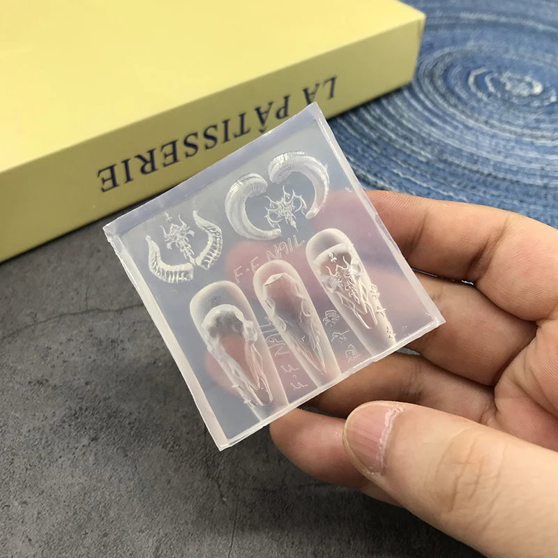 High transparency 3D nail art mold dark style sheep horn spirit sheep array wearable armor DIY easy to release silicone  mold