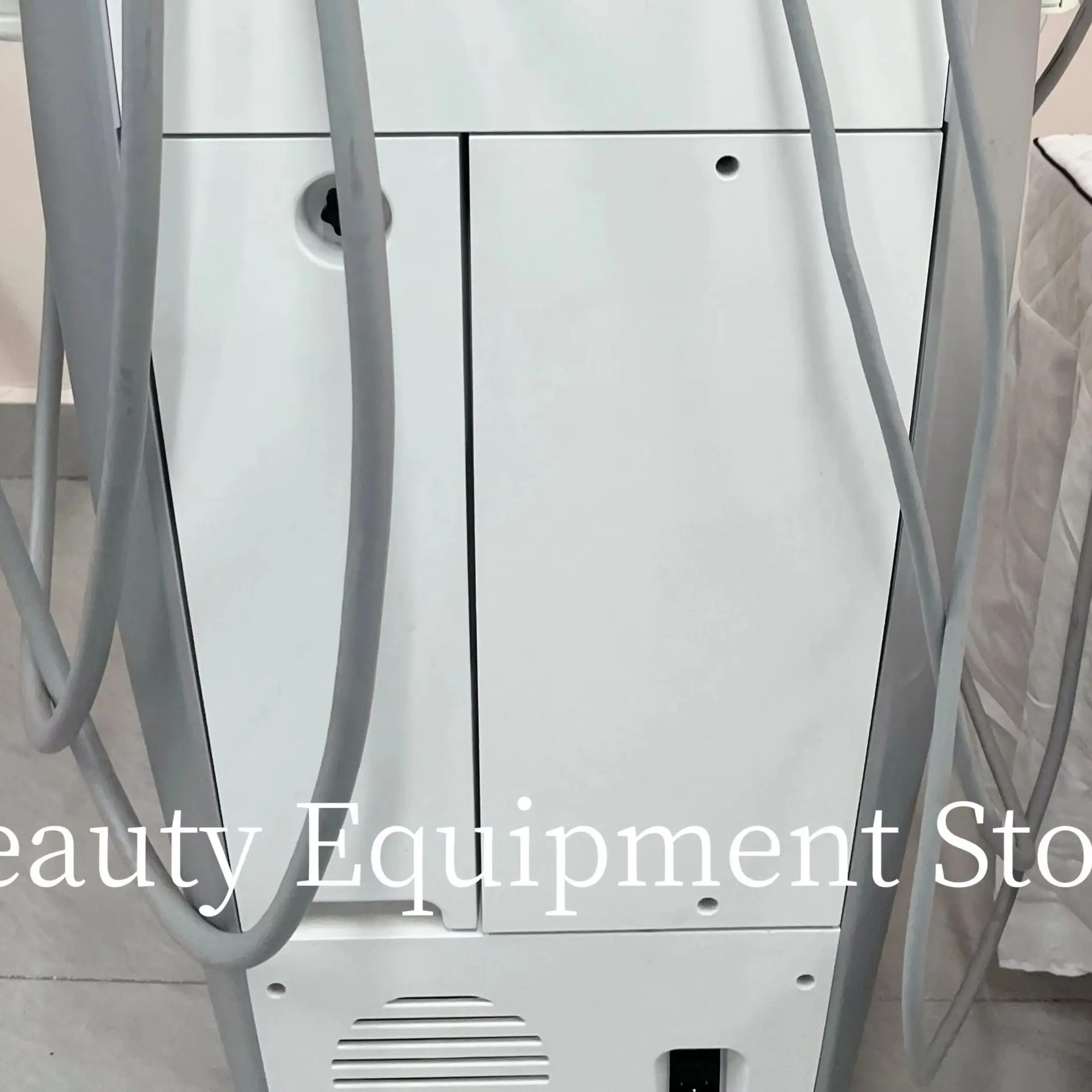 

4D Professional VariPulse Multifunctional Body Slimming Vacuum Machine Tightens the Skin Fades Pregnancy Marks