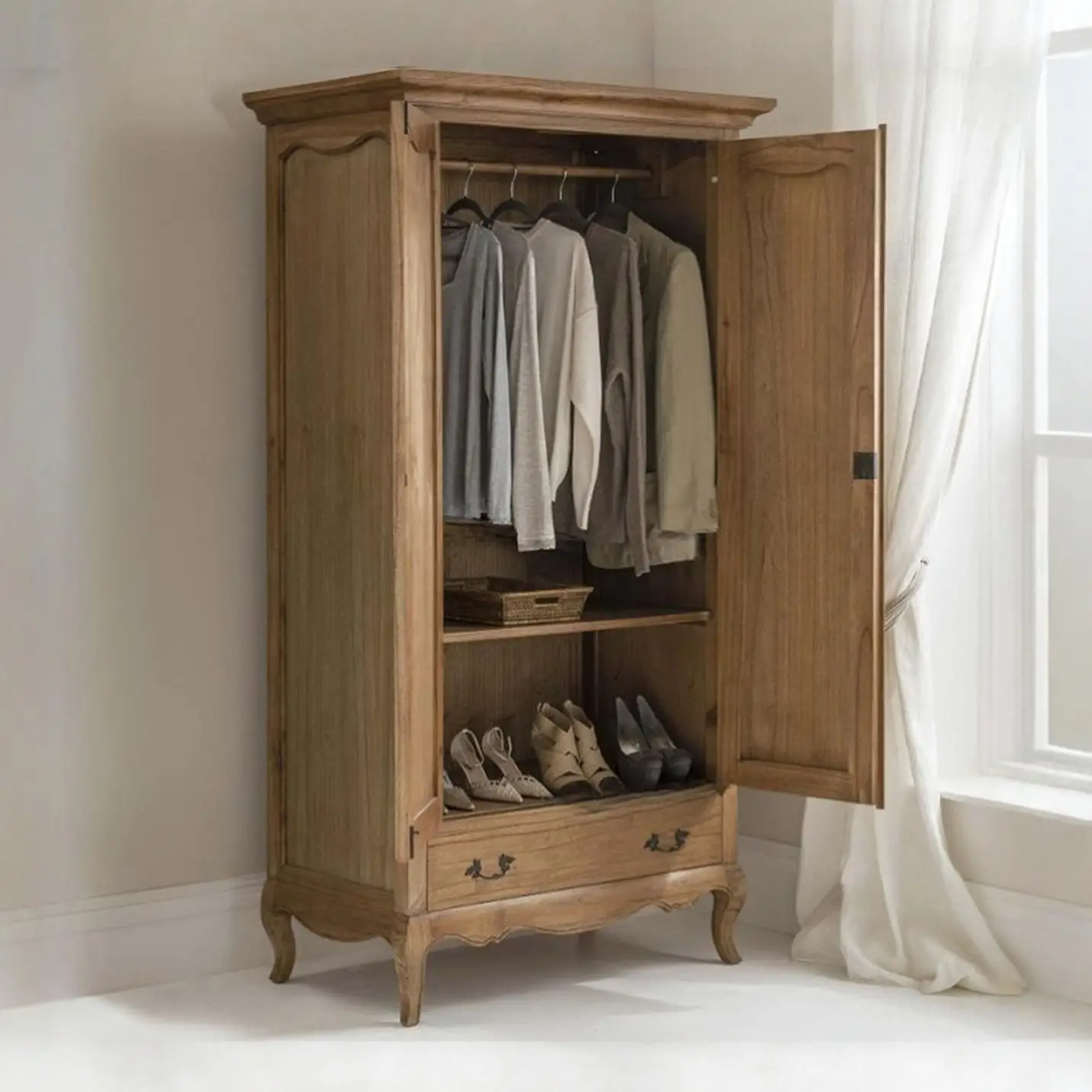 

American country bedroom solid wood double door wardrobe French retro old three door four wardrobe opposite door storage ca