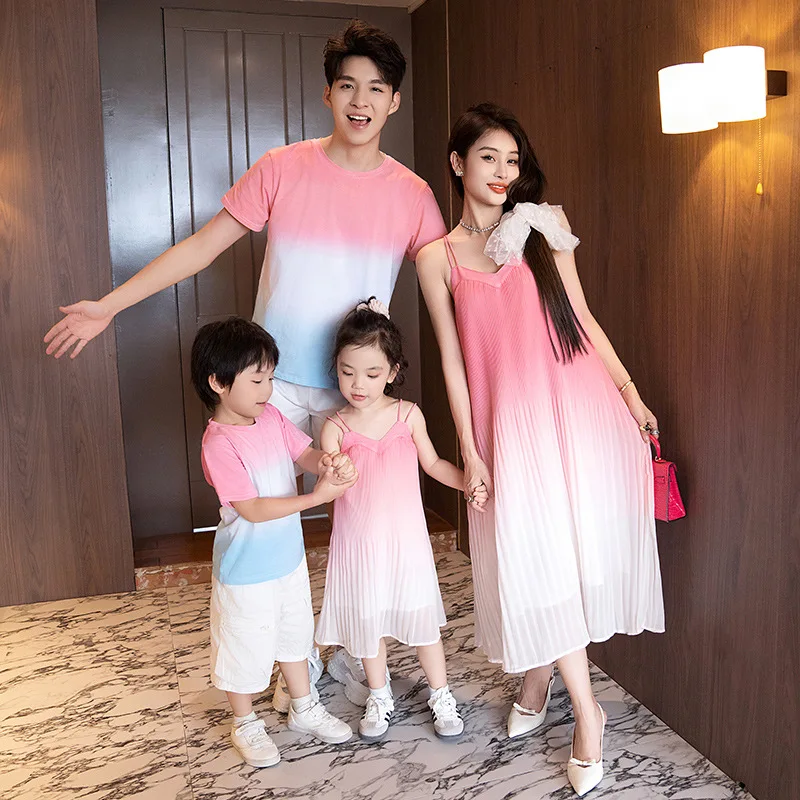

2025 New Summer Beach Vacation Strappy Dress Family Matching Set Top Pants Outfit for Parents and Kids Cute Travel Clothes Girls