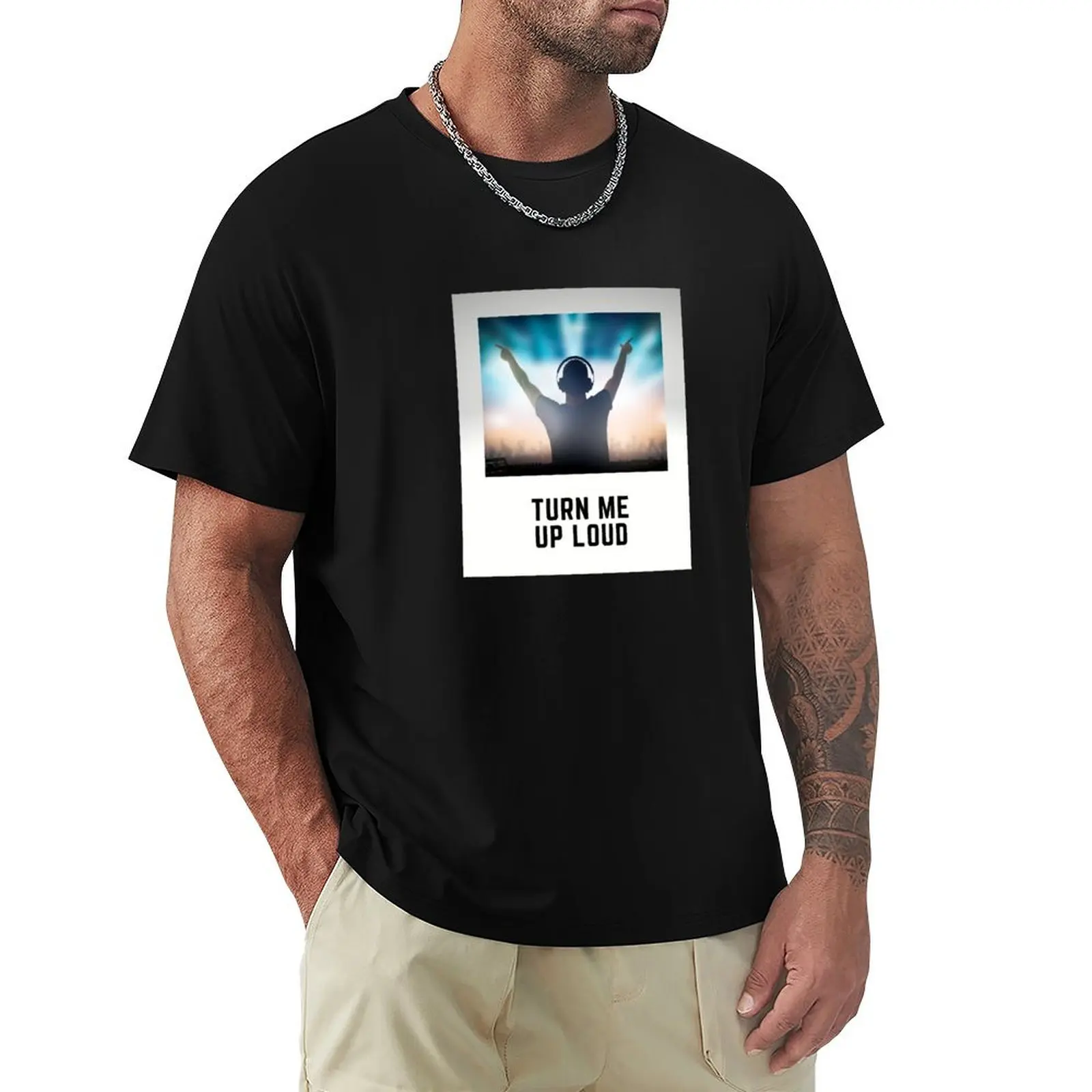 

Turn Me Up Loud. Music Lover. DJ. Producer. Musician T-shirt Aesthetic clothing graphics t shirts for men cotton