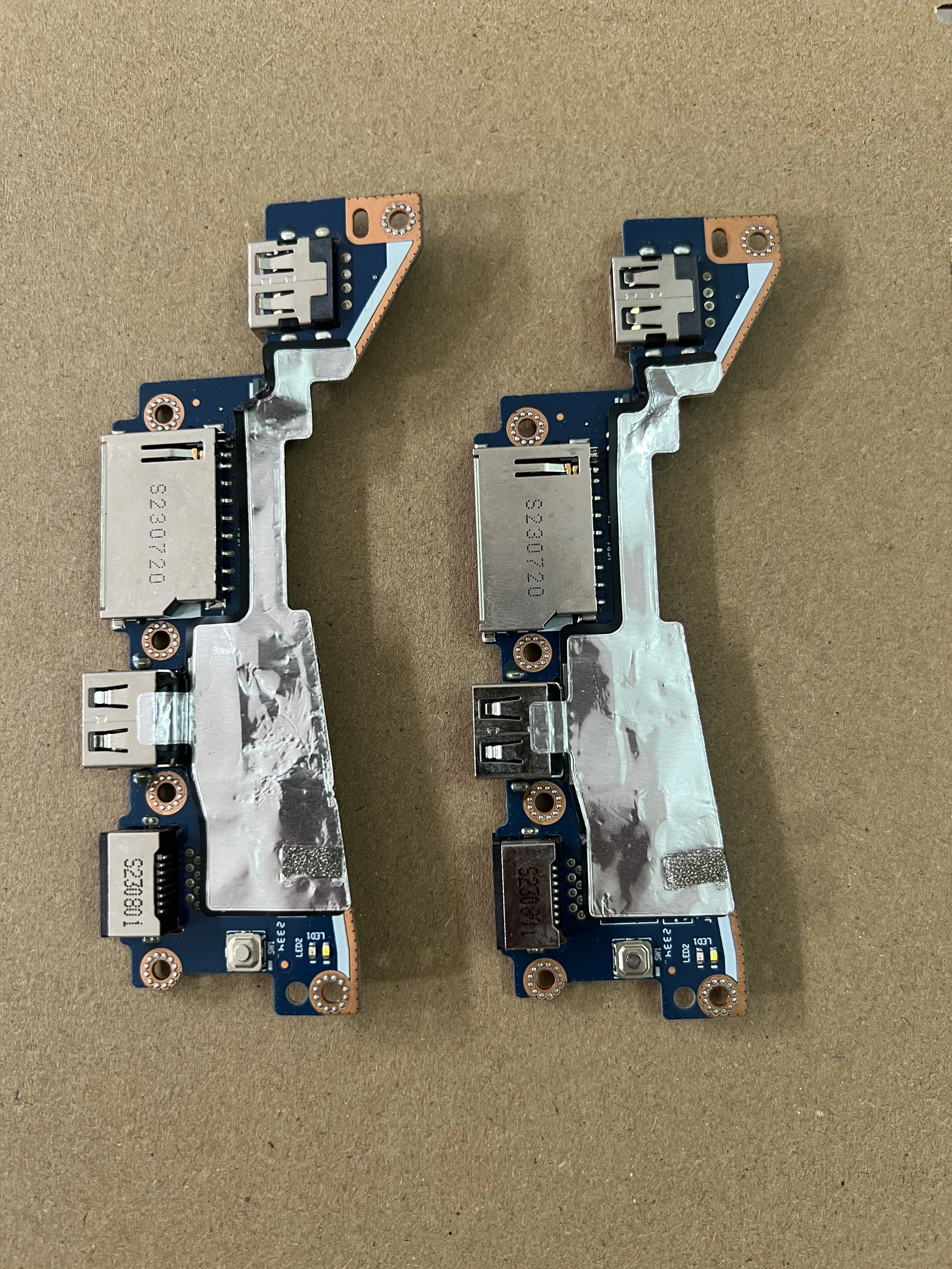 1pcs For Lenovo TB 16 G6 + AHP Switch Board USB Small Board, Card Reader LS-M944P Original New
