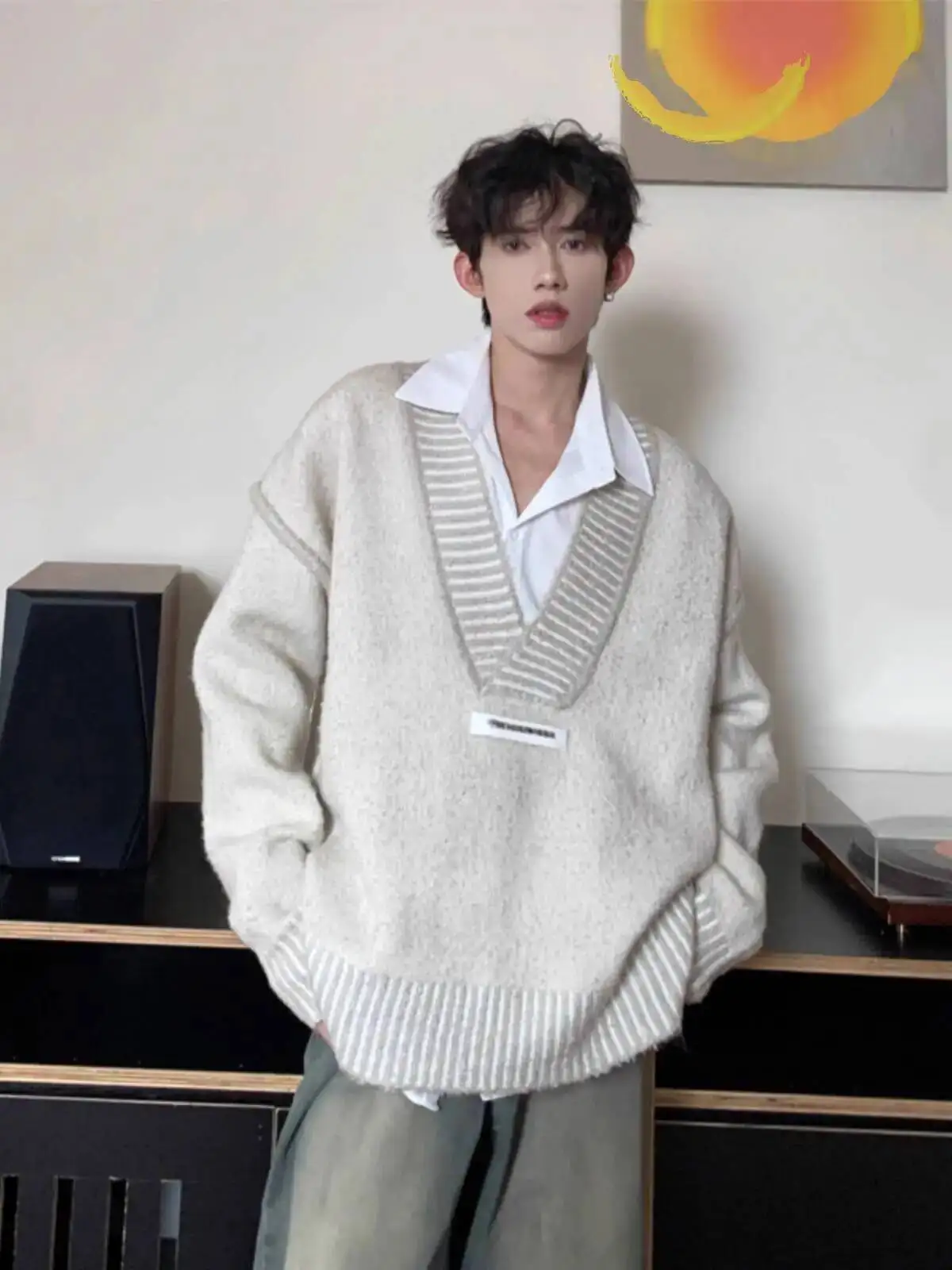 Man Sweater Knitting Men's Apricot V Neck Sweater Vintage Lazy Style Low Cut Outerwear Premium Couple Knitwear