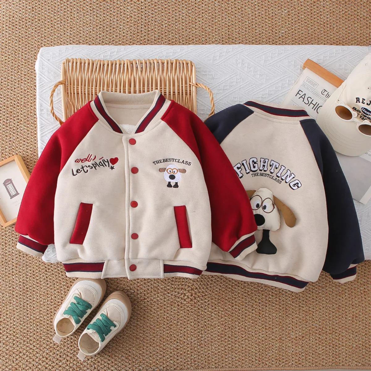 

Теплые куртки для мальчиков, зима 2025 г., детские плотные бархатные пальто для маленьких мальчиков, одежда, топы, верхняя одежда, детские милые хлопковые наряды для малышей