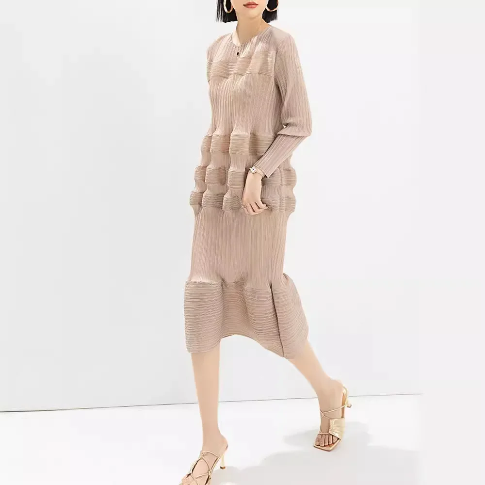 

Miyake Pleated Skirt Spring Women Dress Petite 2024 New Loose Temperament Pleated Stitching Round Neck Pullover Mid-length Skirt