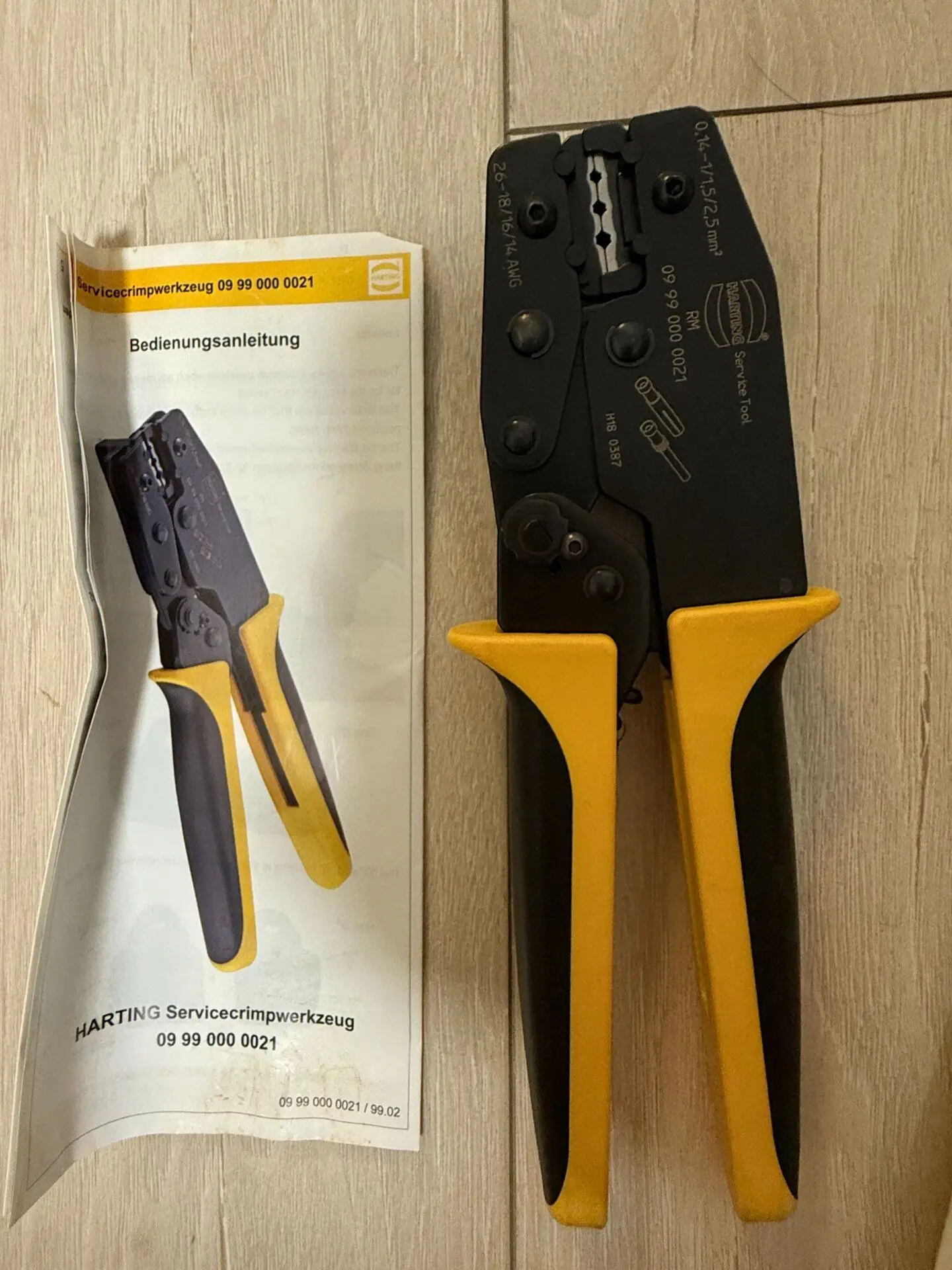 

HARTTING 09990000021 Hand Crimper Tool Heavy Duty HDD HEE