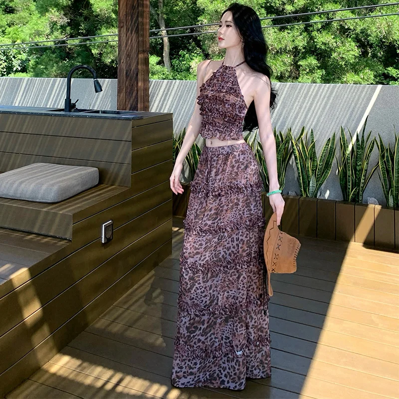 

Сексуальный топ с леопардовым принтом и юбка с высокой талией, пляжный комплект из двух предметов, женский весенний сезон Faion