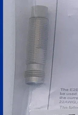 

Датчик бесконтактного переключателя E2E-X1R5E1-M3 E2E-X1R5E2-M3