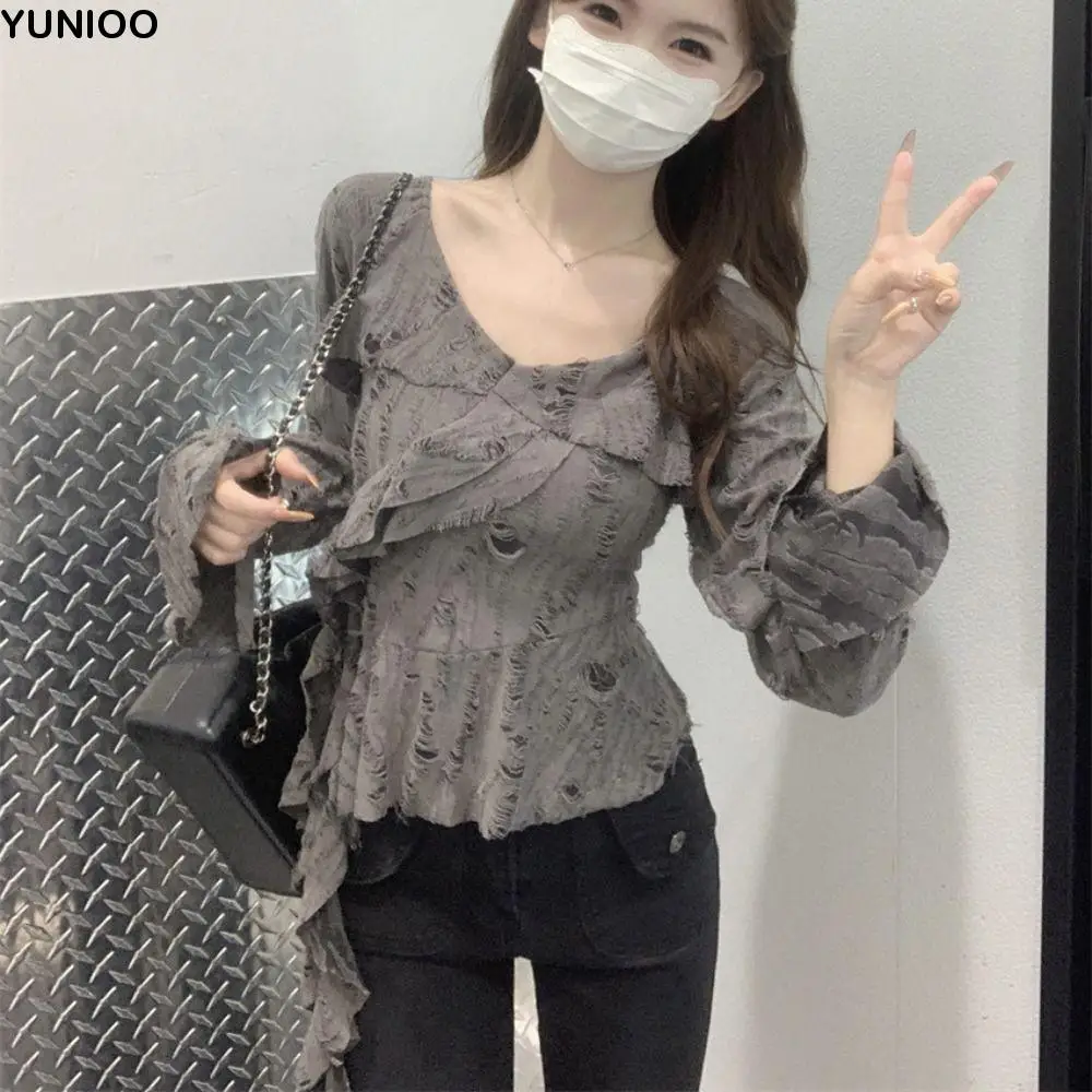 

Bell Sleeve Irregular T-Shirts Women Slim Fit Basic Long Sleeve Top Pleated Female Clothing Retro Mesh Broken T-Shirt Girl