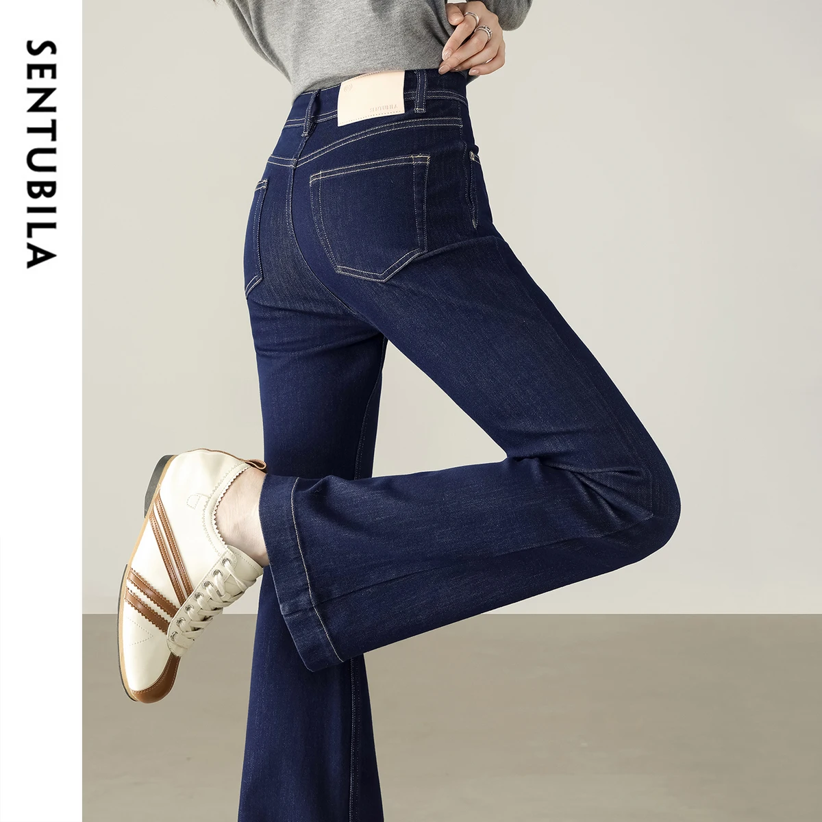 SENTUBILA Bootcut جينز نسائي لخريف 2025 جديد ناعم غير رسمي فضفاض مناسب للتنحيف عالي الخصر بنطلون نسائي موضة W53NE2046