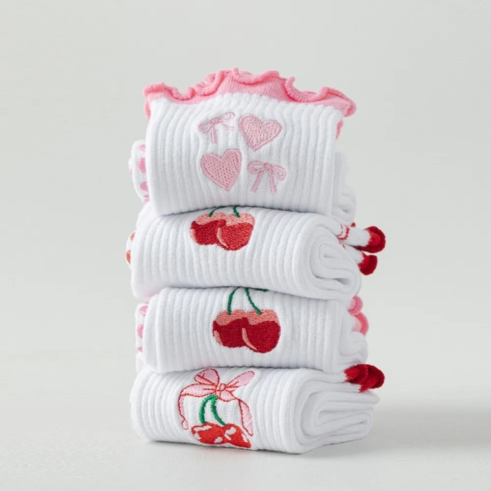 

2 пары силиконовых носков с сердечками для женщин, дышащие носки для йоги с вышивкой, мягкие хлопковые нескользящие носки для пилатеса и упражнений на полу