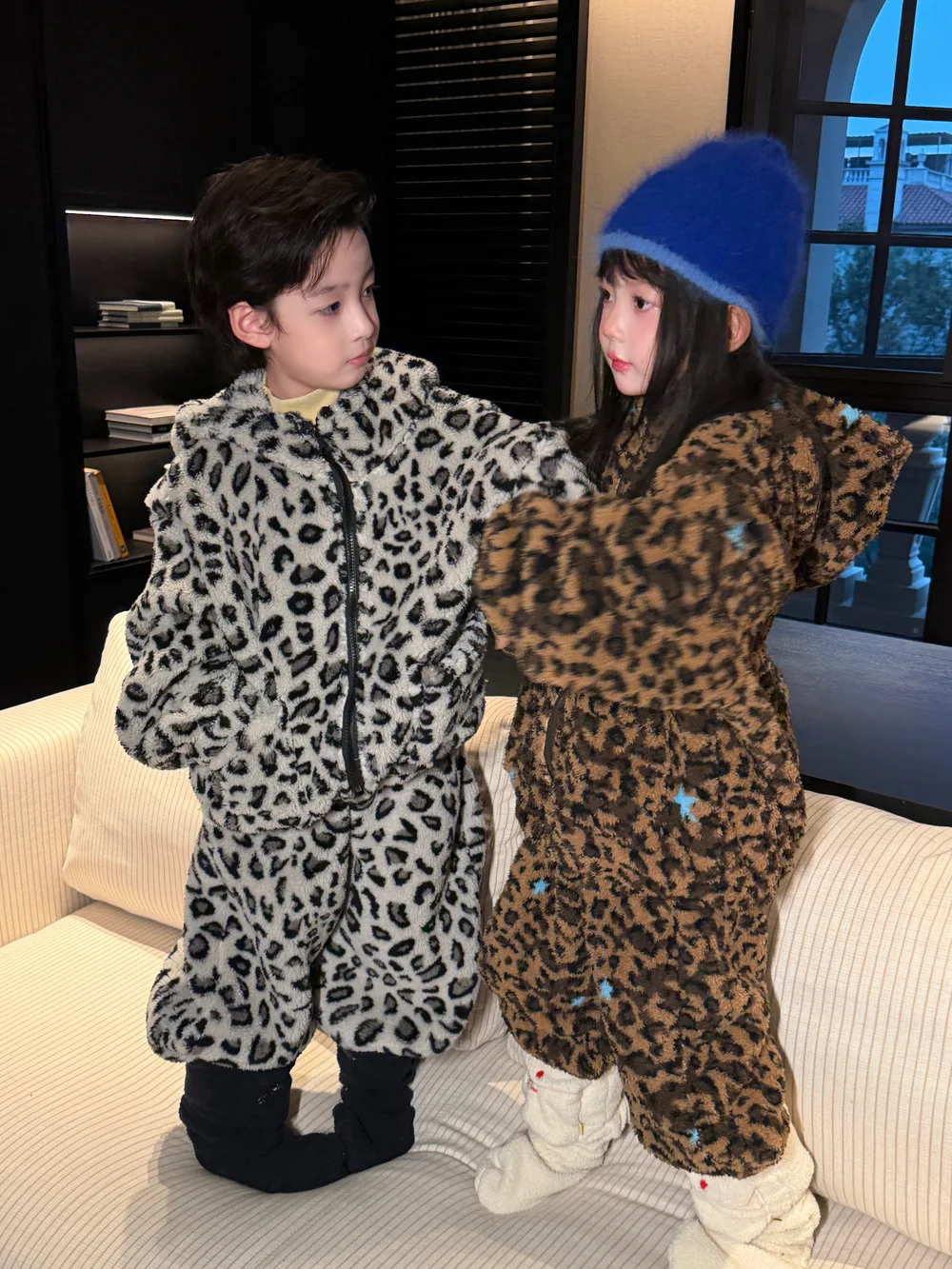 2026 Winter New Children Thick Home Clothes Set Boys Girls Leopard Print Hooded Coat + Pants 2pcs Suit Kids Warm Pajamas Outfits