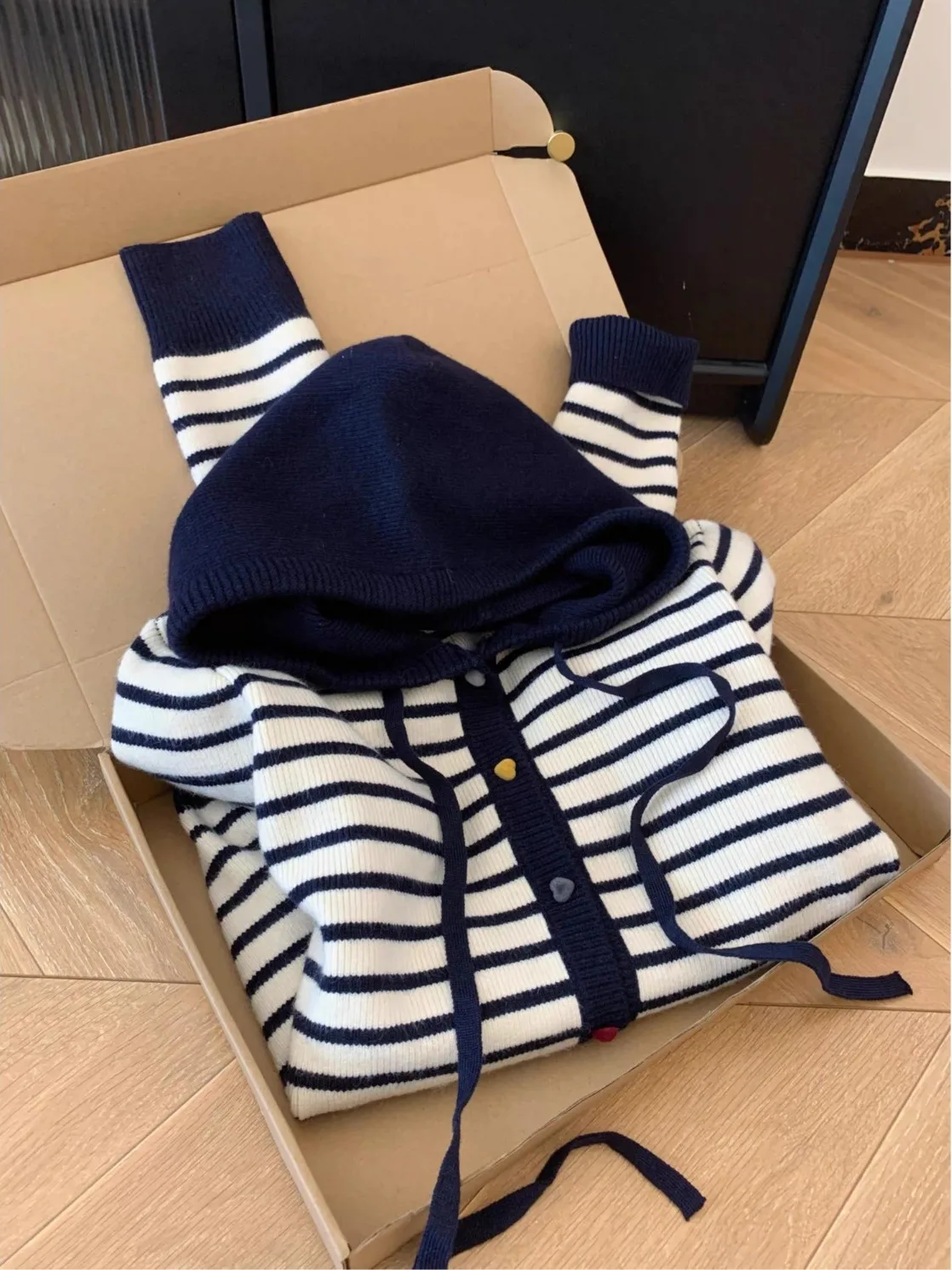 الراقية الأوروبية Sle مخطط اللون بلو محبوك سترة مفتوحة المرأة سترة فضفاضة Jaet الخريف الشتاء عادية تخفيف S...