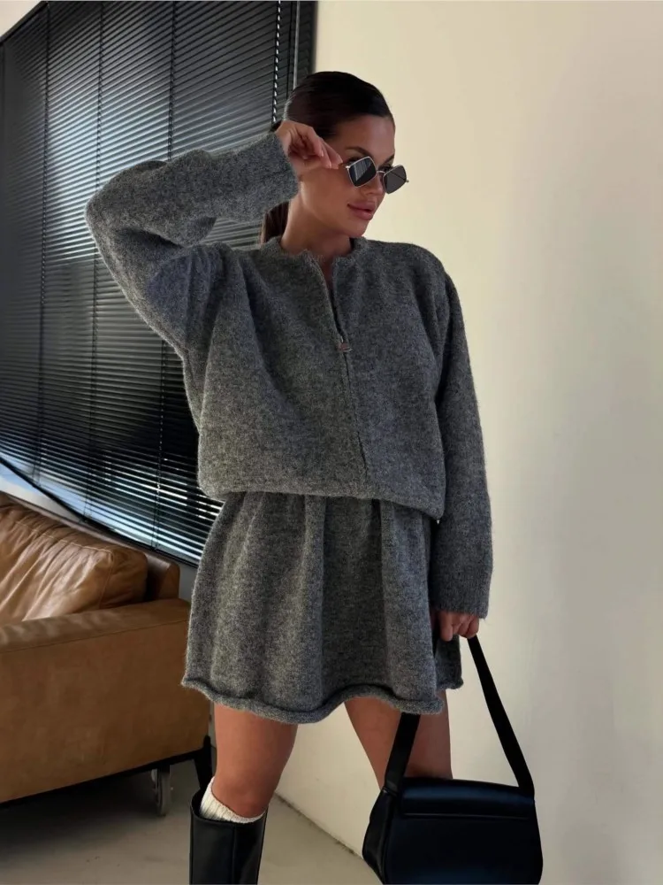 2026 MsChuh Autumn Woman 2 Piece Set Outfit Outerwears Solid Color Short Skirts Two Piece Outfits Comfortable Simple Style Loose