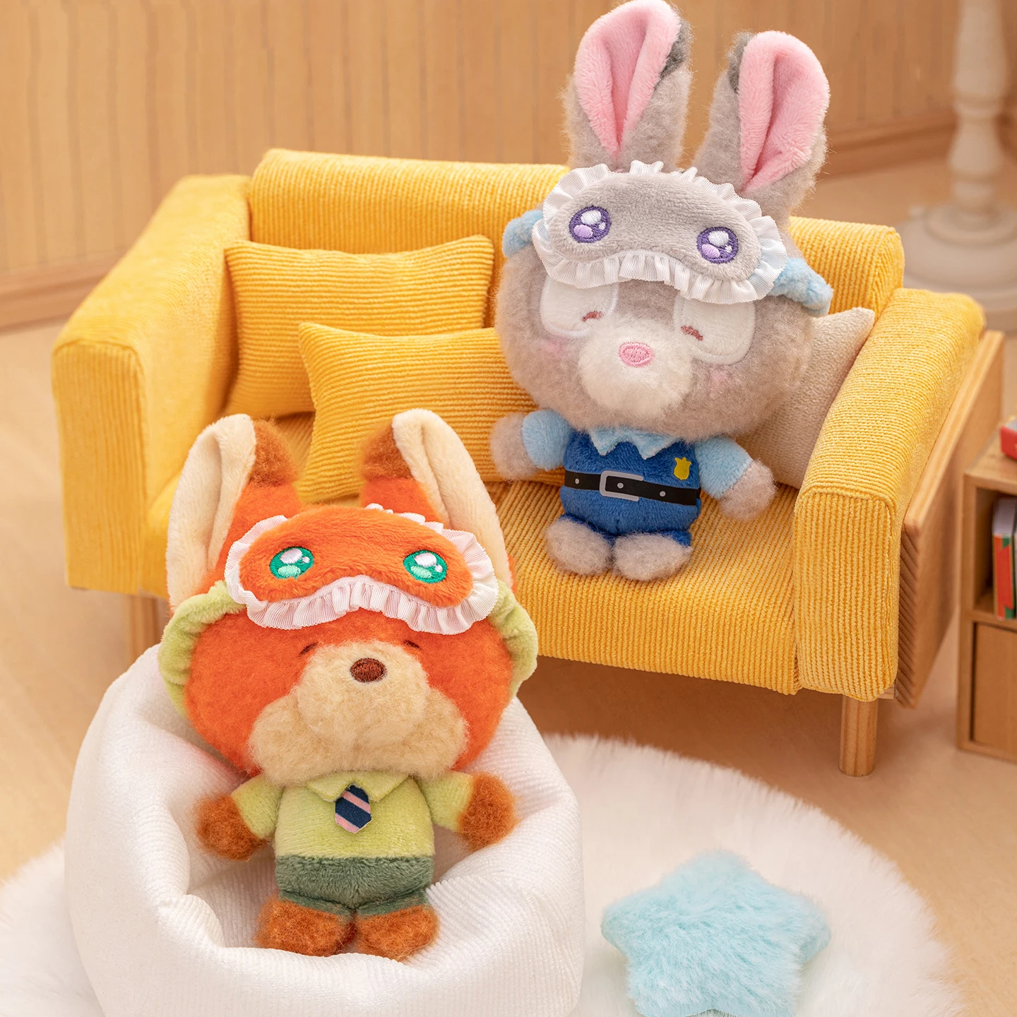 

Подлинная мультяшная свисающая одежда для сна, серия плюшевых подвесок, слепая коробка, игрушки, стежка Джуди Ник, фигурки, кавайная кукла, модель, подарок