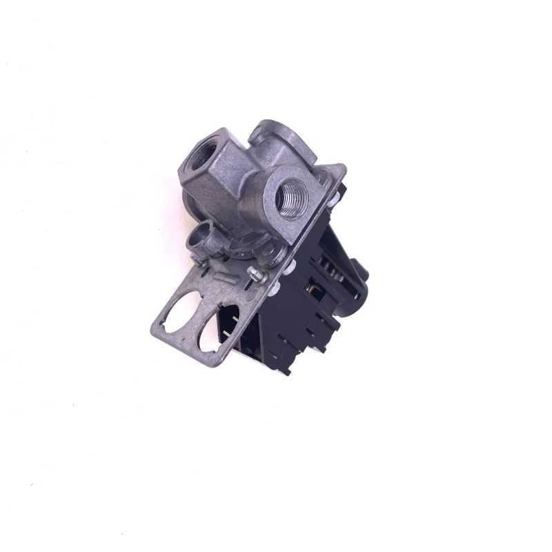 

Оригинальный датчик давления Condor 1089065402=1089065401 (PRESS.SWITCH)