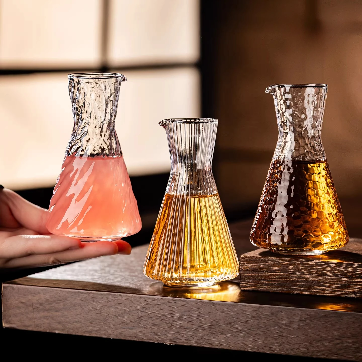 

Новый хрустальный графин для вина: современный, минималистичный, с конической текстурой, для дома, креативный графин для саке в стиле идакая, винные принадлежности