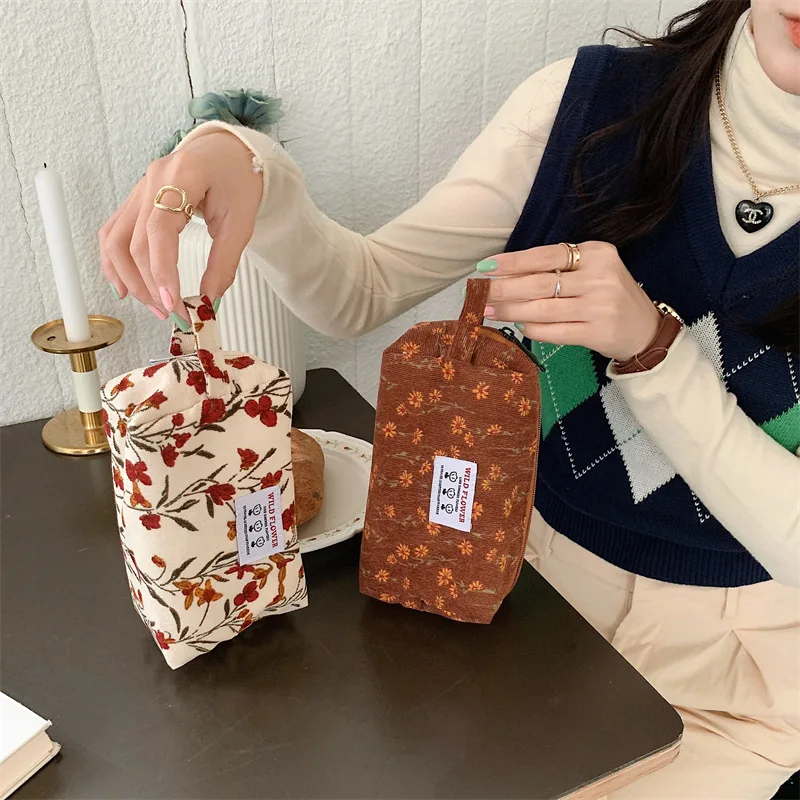 Sac de maquillage à carreaux en velours côtelé et fleurs pour femmes, rouge à lèvres, sac à cosmétiques, petite trousse de beauté, fin de rêve, banquet, savoir à la mode, 2022