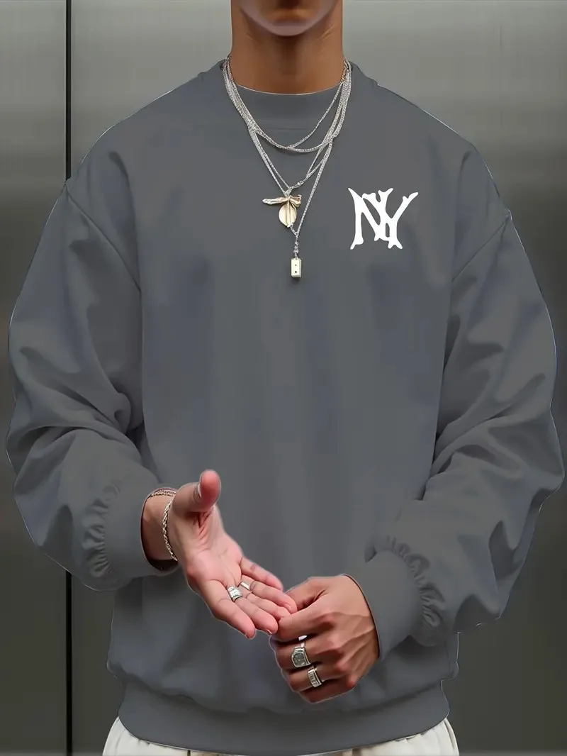 يتميز القلنسوة الرجالية الجديدة ذات الرقبة المستديرة لربيع وخريف 2025 بطباعة حروف ثلاثية الأبعاد غير رسمية وعصرية في الشارع #4