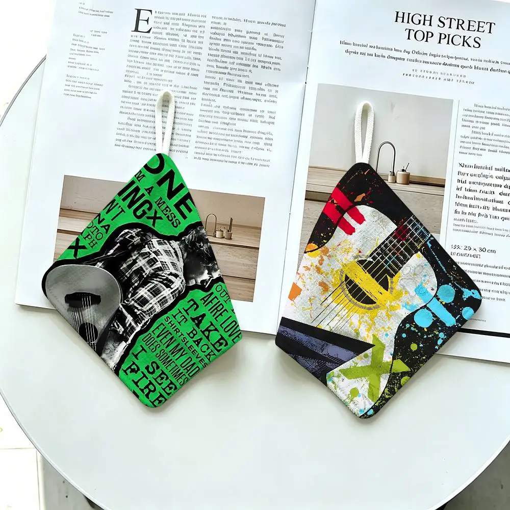 Classic Singer E-Ed S-Sheeran Polyester Cotton Hanging Kitchen Towel, Skin Friendly Hand Wiping Towel for Hotel Cafe Household