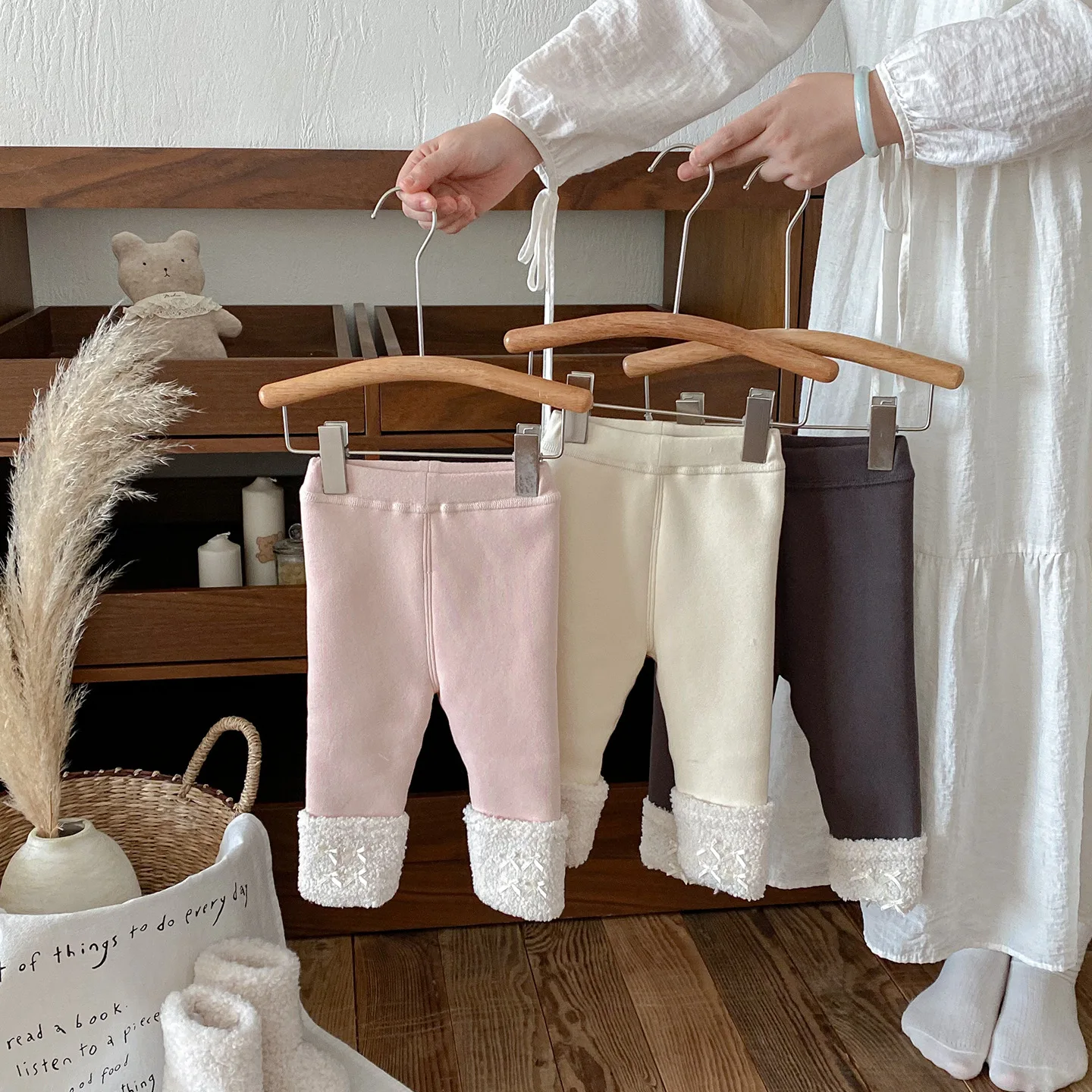 

Infant Baby Girls Leggings 2025 Winter Thick Warm Butterfly Bow Toddler Kid Girls Tights Elastic Waist Newborn Girls Leggings